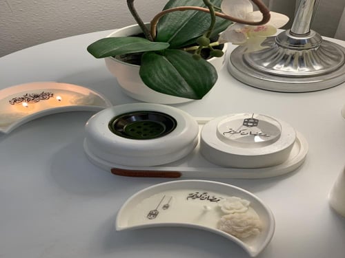 مبخره ناعمه مع صحن وشمعه