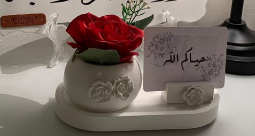 أطقم ضيافة ابيض مع ورد ديكور