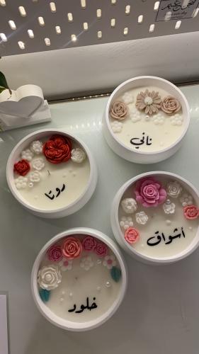 شمعه معطره مقاس وسط 18