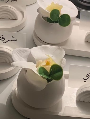 أطقم ضيافة بيج مع اكريلك