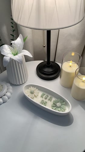 شمعة بيضاوي متوسط