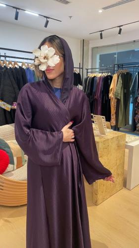 عباية موف من قماش الكريب اللامع ..القصة كلوش