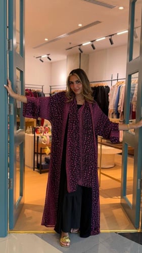 عباية فوشيا منقط شبفون دبل فيس