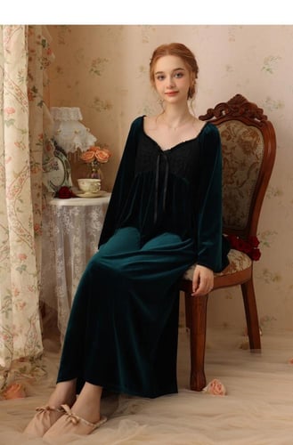 قميص أنثوي راقي من المخمل الفاخر- (أخضر-بنفحسي)