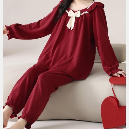 بيجاما أنثوية من القطن الفاخر 100% بتفاصيل العصر ا...