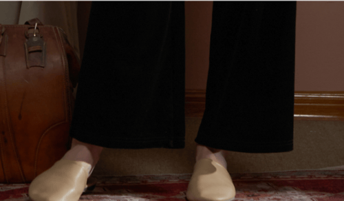 بيجاما المخمل الفاخرة بياقة أنيقة وأزارير اللؤلؤ-...