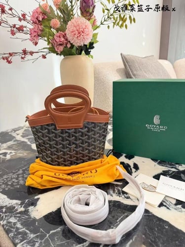 Goyard Beluga Mini Bag