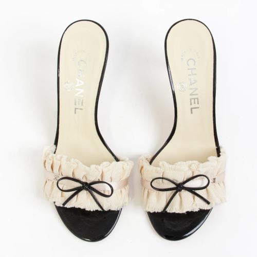 Chanel CC Ruffled Bow Heels