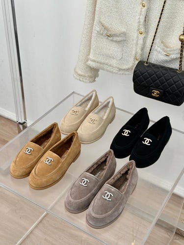 Chanel Loafers فلات