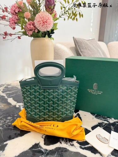 Goyard Beluga Mini Bag