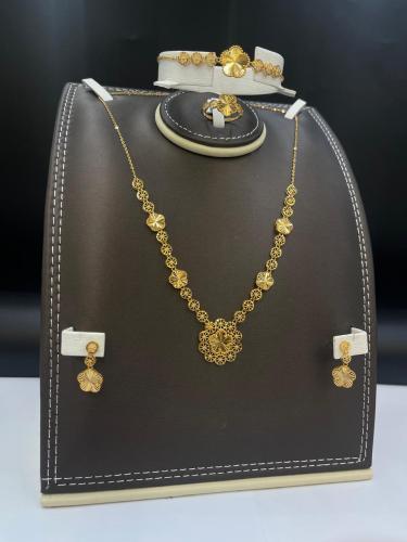 طقم ذهب صافي عيار21