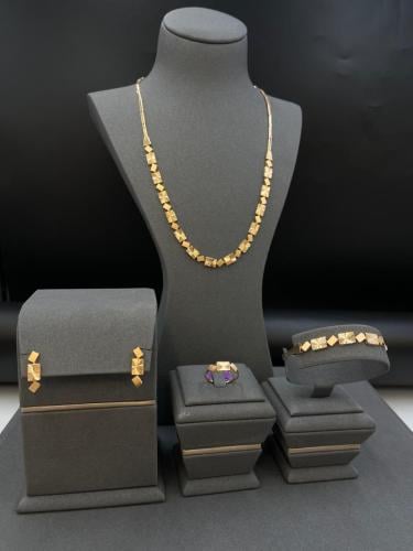 طقم لازردي ذهب صافي عيار21