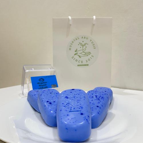 صابونة النيلة الزرقاء 100 جم تقريبا