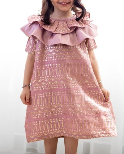 فستان بتصميم حصري