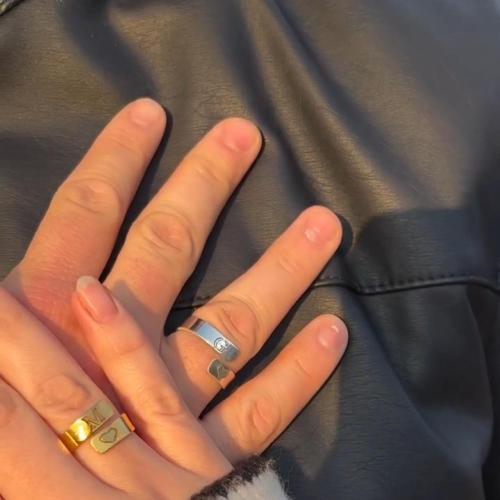 خاتم ذكرى أبدية هدية شخصية للجنسين مع إمكانية الحف...