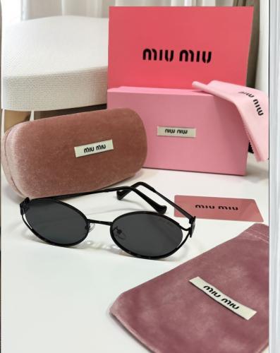 نظارة نسائية ميو ميو miu miu
