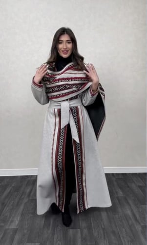 بشت شتوي انيق مطرز بالسدو التراثي- متجر الرياض