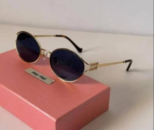 نظارة نسائية ميو ميو miu miu