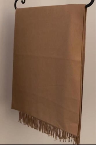 شال الكنود الون الاكثر طلب