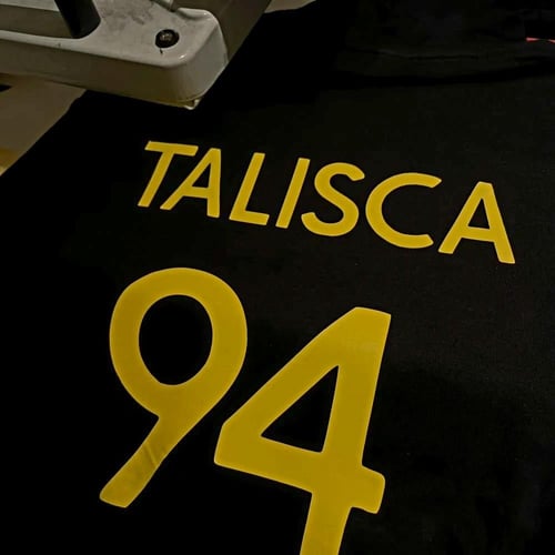 بلوفر النصر بشكل جديد