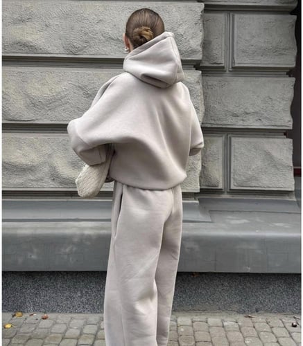 طقم شتوي انيق وفاخر- متجر الرياض