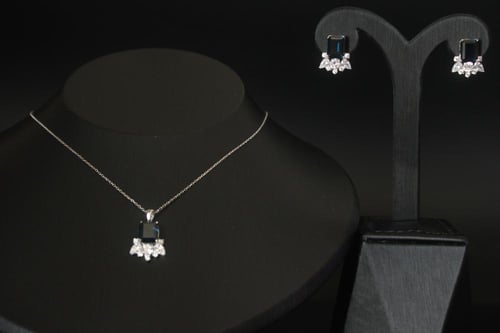 طقم أنيق – فضة استرليني 925 بلون فضي وأزرق متناسق