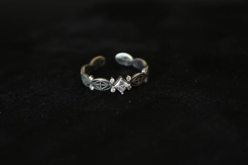 خاتم فضة استرليني 925 بطراز فنتج بحجر الزركون