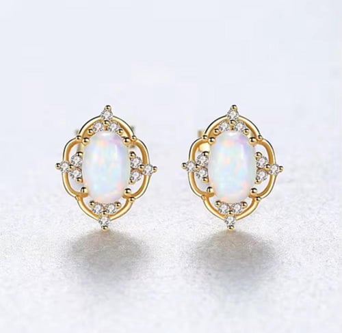 طقم عقد وحلق – فضة بلون ذهبي بحجر الأوبال