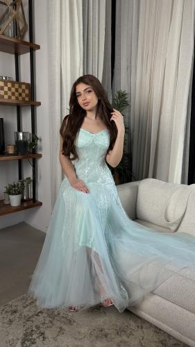 فستان وكأنه قطعة من السماء