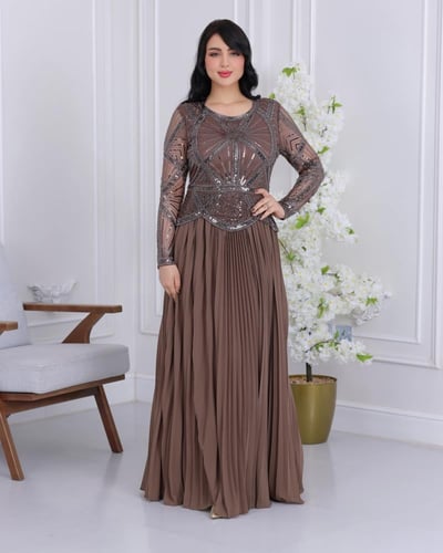 فستان جالكسي بتطريز فاخر