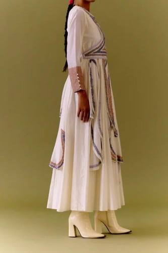 فستان هندي سحابة عاجي