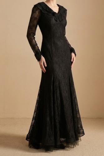 فستان دانتيل عنابي