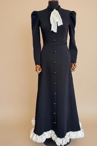 فستان اسود ماكسي