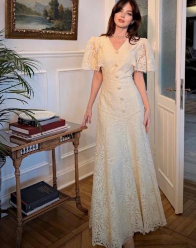 فستان دانتيل ناعم للمناسبات