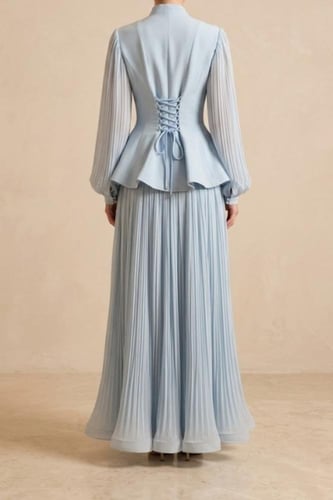 طقم أثينا السماوي جاكيت بيبلم مطرز مع تنورة بليسيه