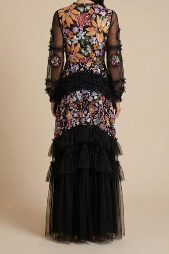 فستان تل مطرز فخم