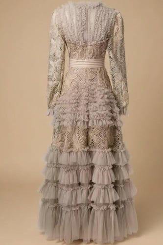 فستان دانتيل بني كشكش