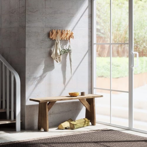 ديكور و علاقة خشبية بخطافات تثبت على الحائط