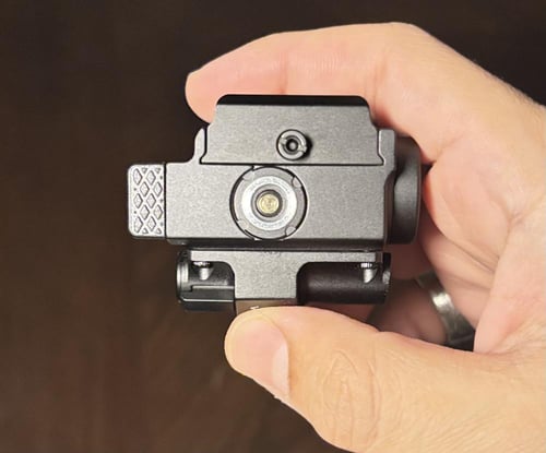 كشاف وليزر اخظر للمسدس