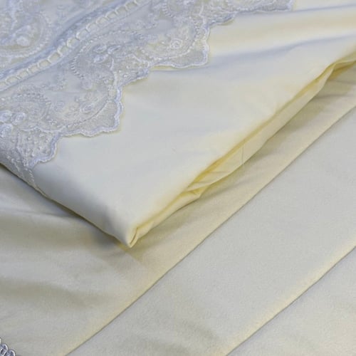 طقم الدانتيل