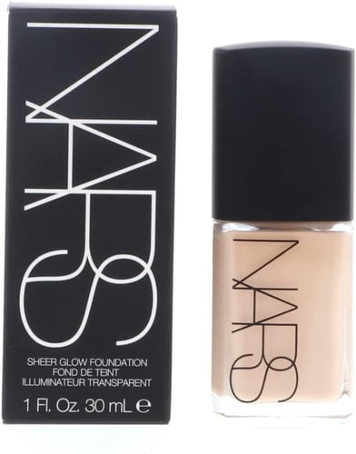 نارس ناتشرال راديانت – كريم أساس بإشراقة طبيعية وث...