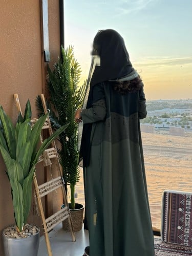 عباية بتدرجات اللون الأخضر - كود #204