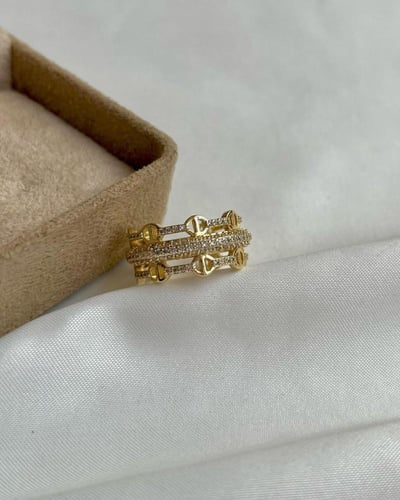 خاتم موديل هرمز مفتوح مطلي ذهب