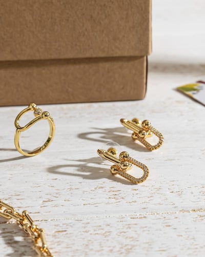 طقم ماستر كوالتي لماركة تيفاني مطلي بماء الذهب JR1...