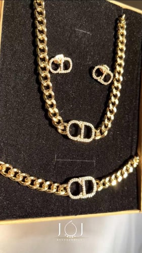 طقم مستوحى من ماركة شانيل وماركة ديور مطلية ذهب جو...