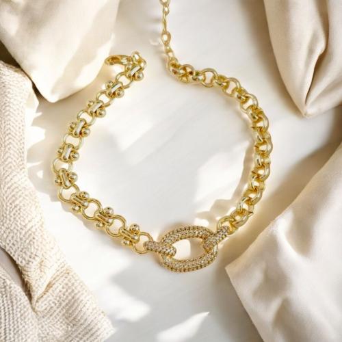 سوار جنزير مطلي ذهب بحلقات متداخلة وحلقة مرصعة بال...