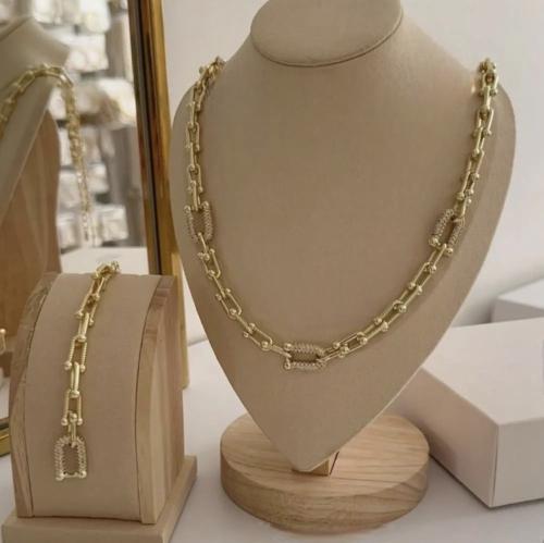 طقم بتصميم مستوحى من تيفاني حلقات متداخلة مطلي ذهب...