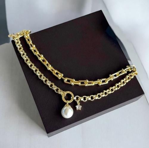 سوار مزدوج مؤلف من جنزير بتصميم مستوحى من تيفاني و...