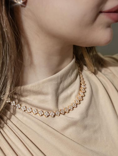 طقم تنس الورود الصغيرة مستوحى من فان كليف – فل زرك...