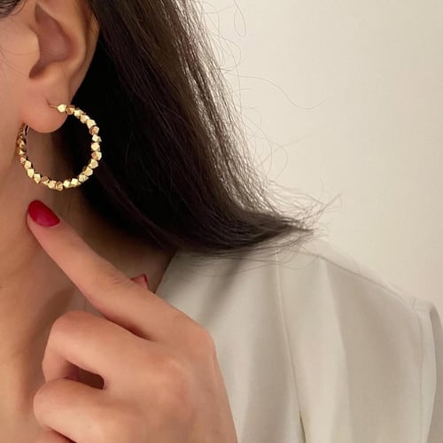 أقراط دائرية مطلية بالذهب عيار 14 – تصميم هندسي لا...